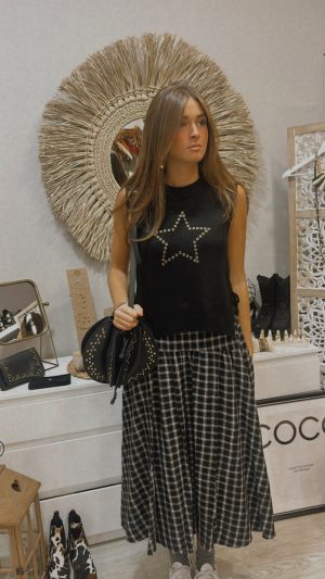 Falda de cuadros negro y blanco
