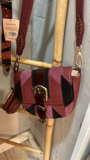 Bolso hebilla rayas piel