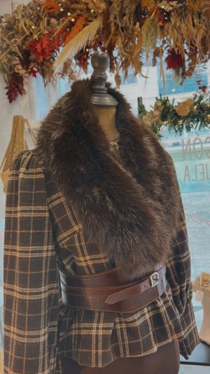 Cuello pelo solapa marron chocolate